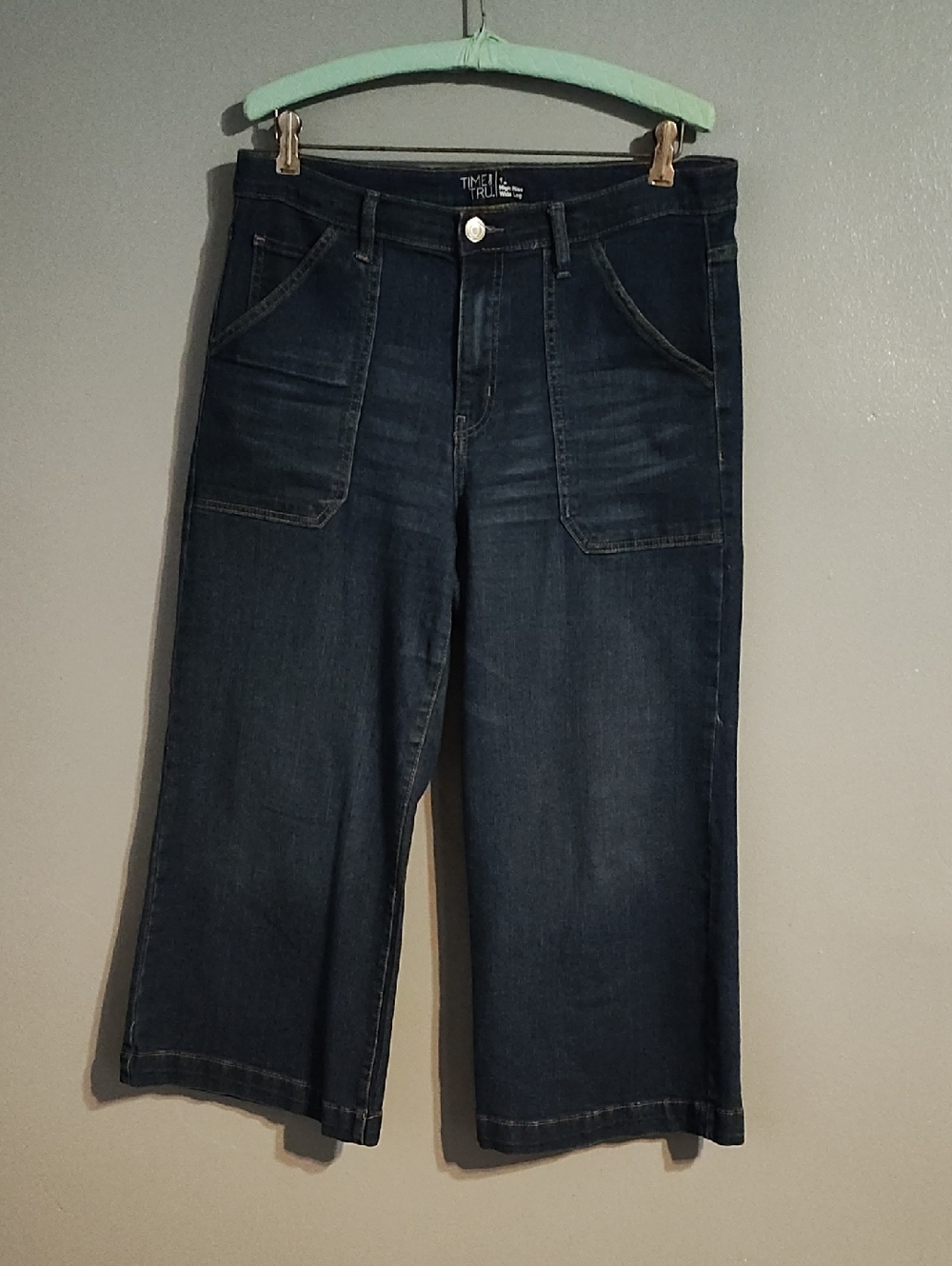 Time and Tru Dark Blue Hi Rise Wide-Leg Cropped Jeans